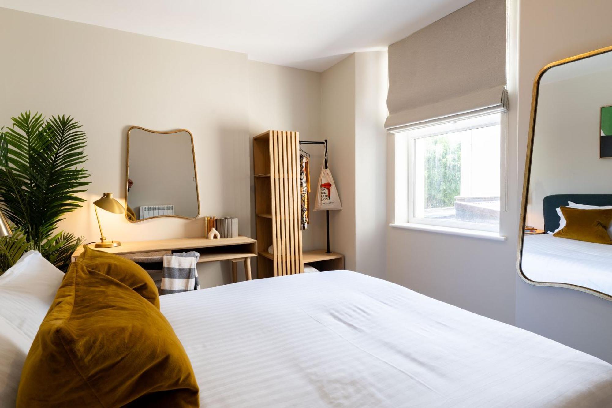 Wellington Place I Your Apartment Бристоль Экстерьер фото