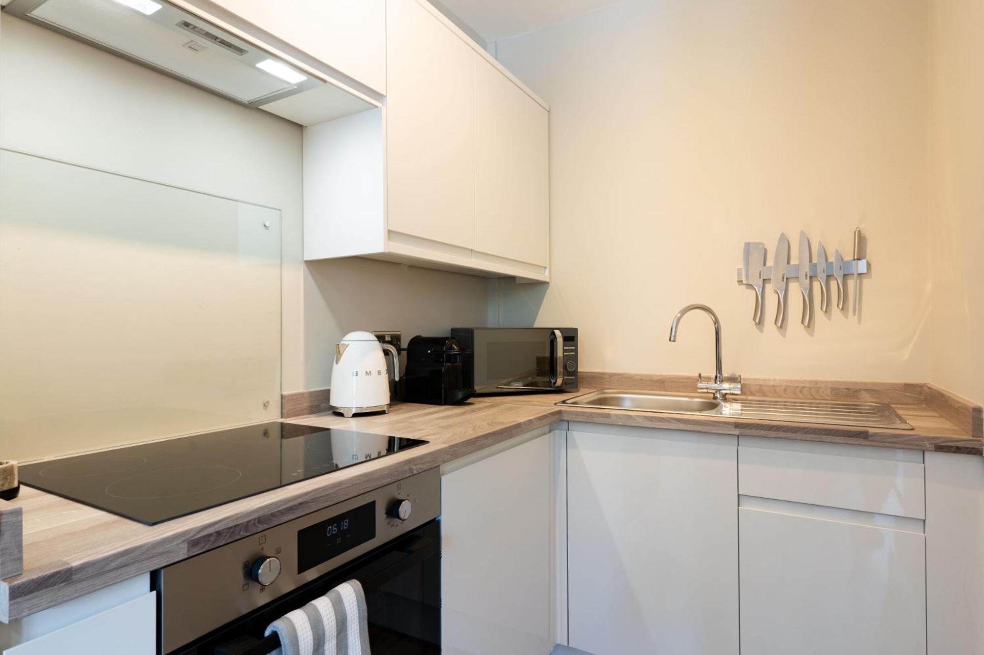 Wellington Place I Your Apartment Бристоль Экстерьер фото