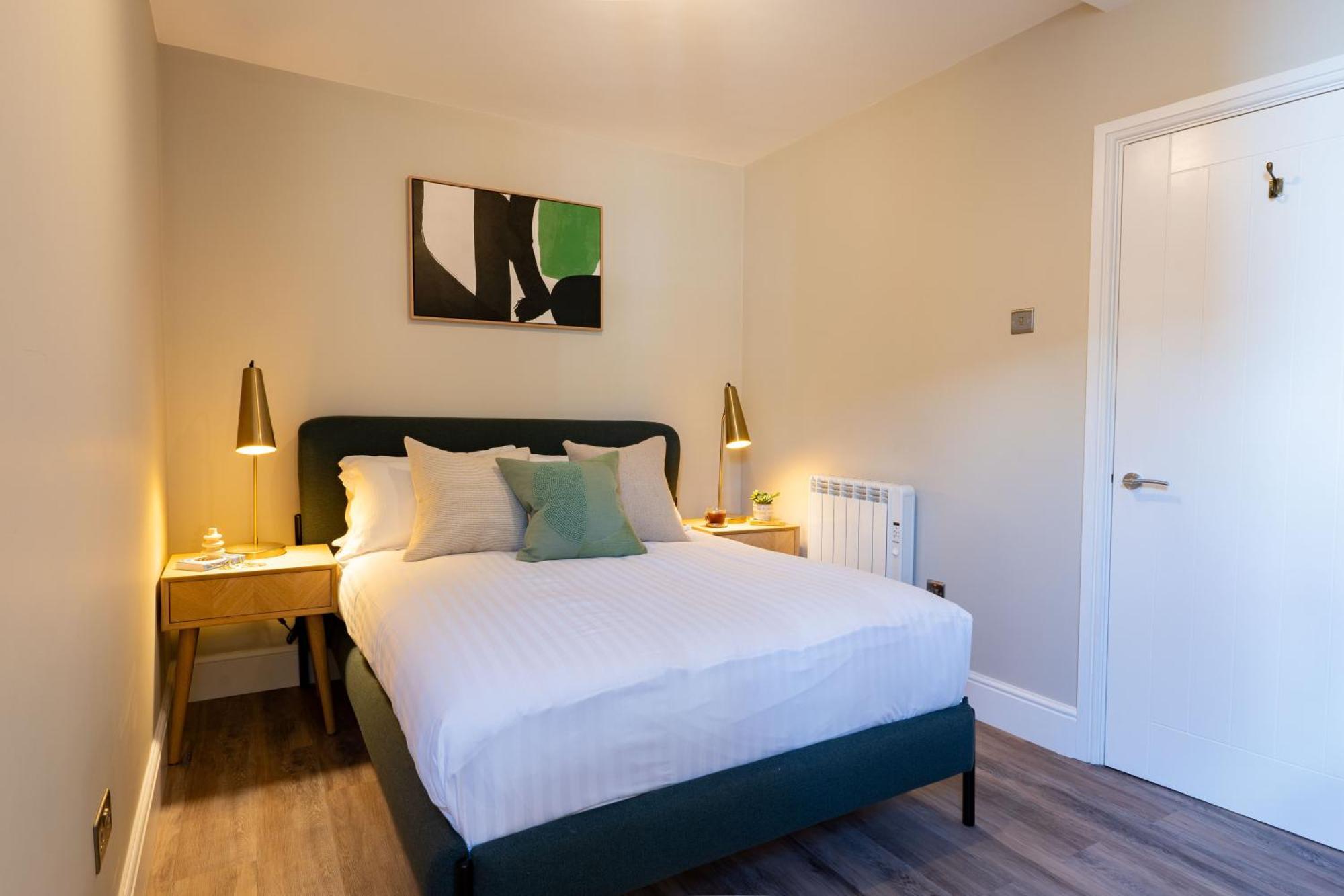 Wellington Place I Your Apartment Бристоль Экстерьер фото